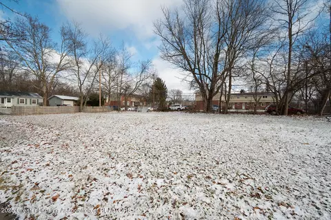 3907 Ingham St, Lansing, MI 48911