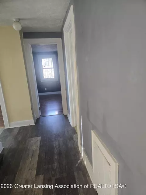 Entry Way - 5684 Shaw St, Haslett, MI 48840 photo 2 of 2