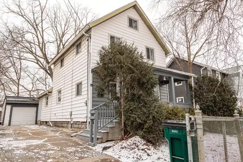 1403 W Ottawa St, Lansing, MI 48915