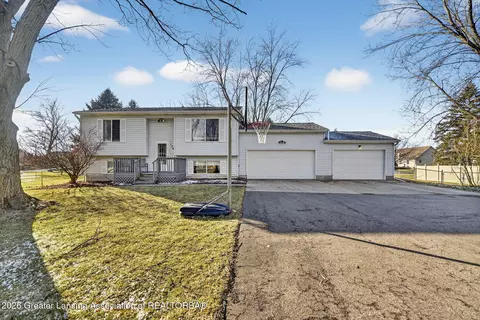 1765 N Eifert Rd, Holt, MI 48842