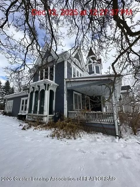 Exterior - 327 E Lawrence Ave, Charlotte, MI 48813 photo 6 of 7