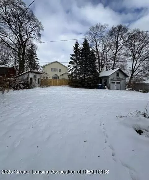 Other - 327 E Lawrence Ave, Charlotte, MI 48813 photo 4 of 7