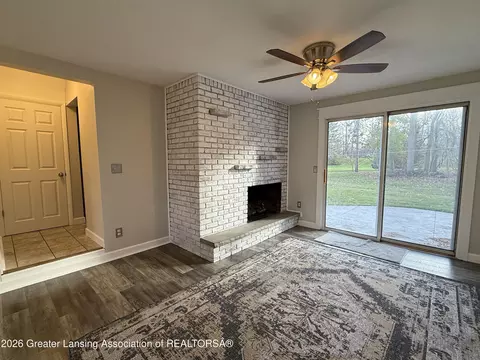 Living - 1465 Primrose Ln, Dewitt, MI 48820 photo 1 of 4