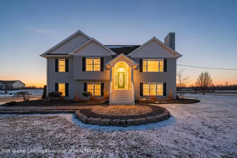 6345 Lovejoy Rd, Perry, MI 48872