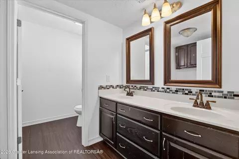 Bath - 6345 Lovejoy Rd, Perry, MI 48872 photo 3 of 3