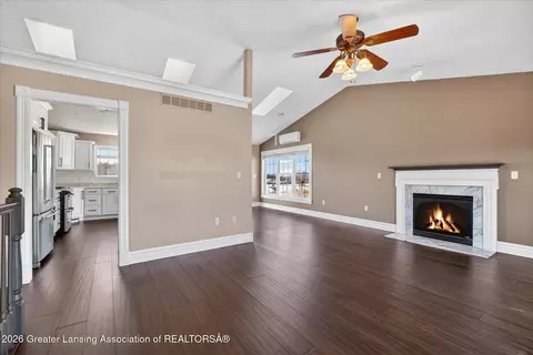 Living - 6345 Lovejoy Rd, Perry, MI 48872 photo 3 of 8