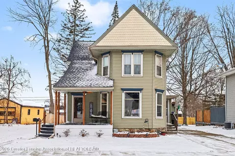 Exterior - 305 E Middle St, Williamston, MI 48895 photo 2 of 4