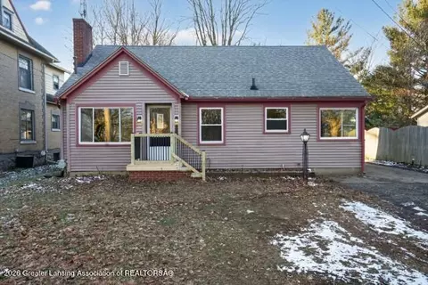 735 N Cochran Ave, Charlotte, MI 48813