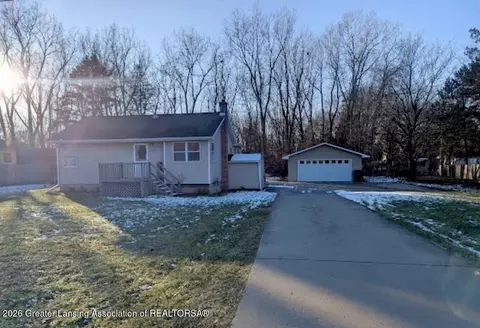 16050 Eskes St, Lansing, MI 48906