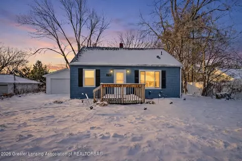 1724 Snyder Rd, East Lansing, MI 48823
