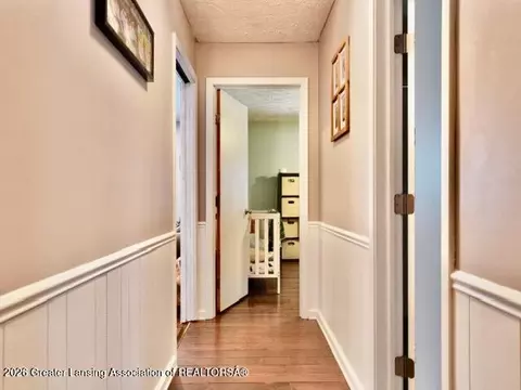 Entry Way - 4875 Wilcox Rd, Holt, MI 48842 photo 5 of 5