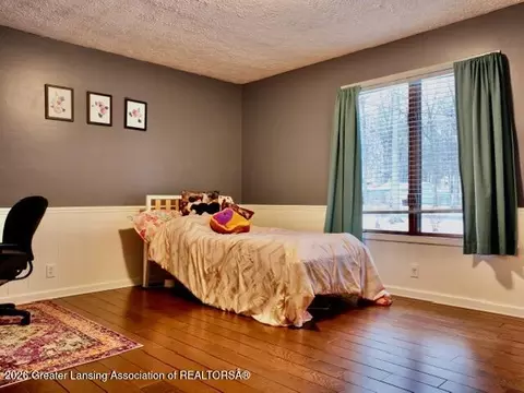 Bedroom - 4875 Wilcox Rd, Holt, MI 48842 photo 5 of 7