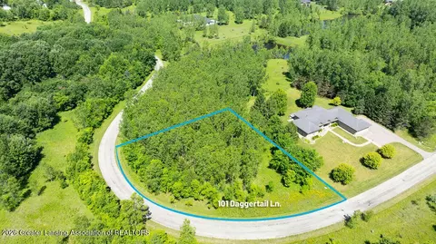 101 Daggertail Ln, Okemos, MI 48864