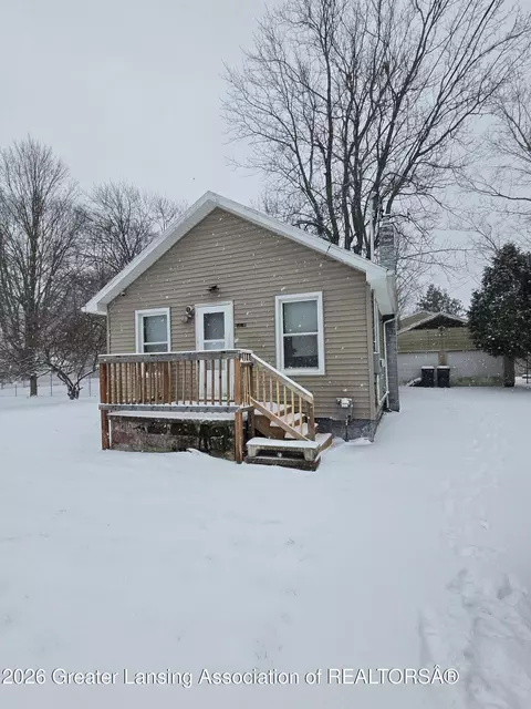 1715 Hillcrest St, Lansing, MI 48910