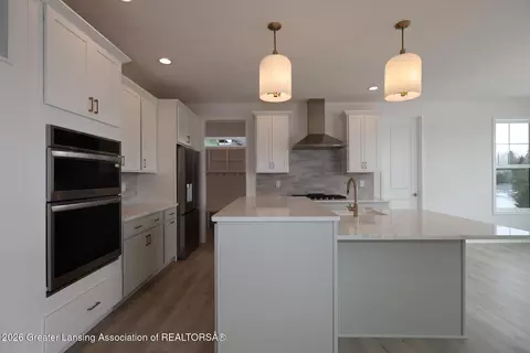 Kitchen - 3535 Stanwood Dr, Dewitt, MI 48820 photo 2 of 3