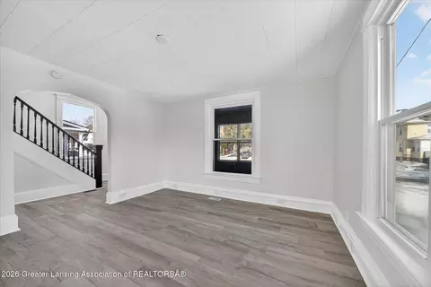 409 Garfield St, Jackson, MI 49203 photo 6