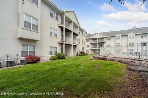 268 W Saginaw St #202, East Lansing, MI 48823