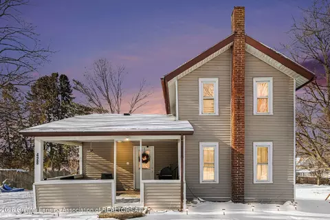 428 Blair St, Leslie, MI 49251