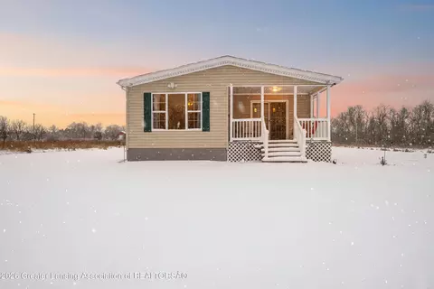 6642 E Spicerville Hwy, Eaton Rapids, MI 48827