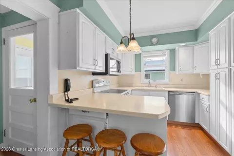 423 Jackson St, Grand Ledge, MI 48837 photo 16