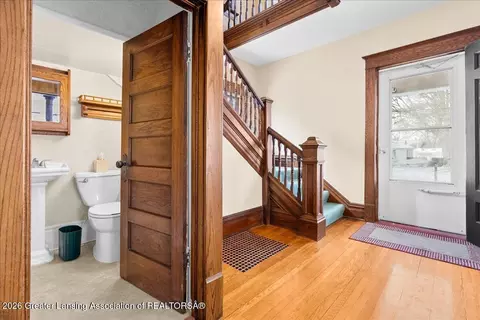 423 Jackson St, Grand Ledge, MI 48837 photo 9