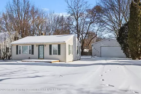6235 Yunker St, Lansing, MI 48911