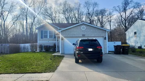 376 Spicetree Ln, Mason, MI 48854