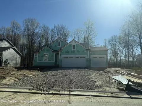 11438 Windswept Dr, Grand Ledge, MI 48837