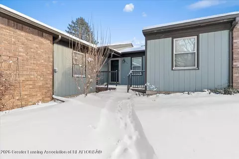 503 N Scott St, Dewitt, MI 48820