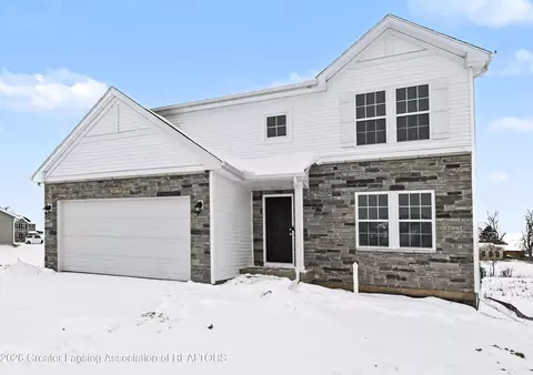 1055 Summerfield Ln, Saint Johns, MI 48879