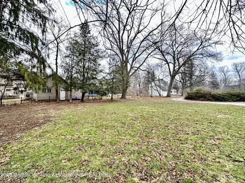 Exterior - 1912 4th St, Jackson, MI 49203 photo 1 of 4