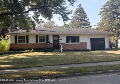 745 Cherry St, Charlotte, MI 48813