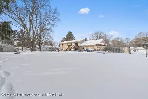 Exterior - 13877 Luroma Cir, Dewitt, MI 48820 photo 7 of 7