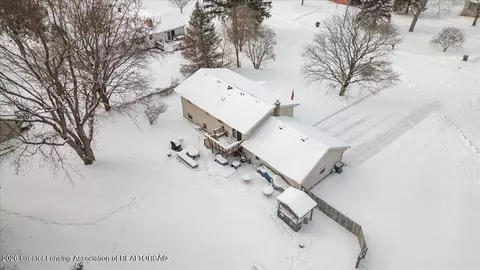 View/Area - 13877 Luroma Cir, Dewitt, MI 48820 photo 2 of 7