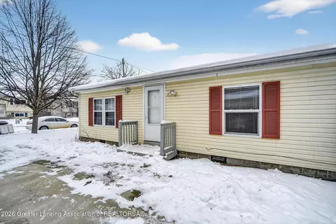 2541 Selma St, Holt, MI 48842