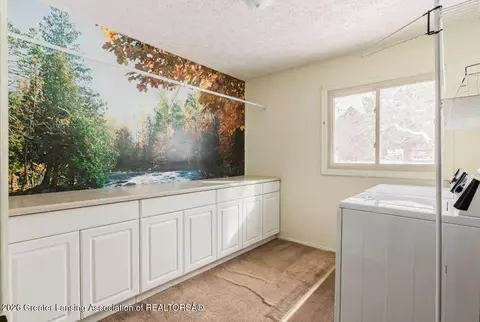 13894 Luroma Cir, Dewitt, MI 48820 photo 30