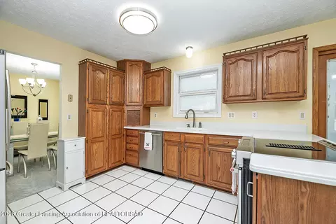 3934 E Sunwind Dr, Okemos, MI 48864 photo 6