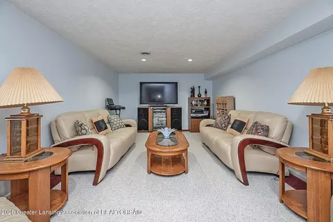 3934 E Sunwind Dr, Okemos, MI 48864 photo 22