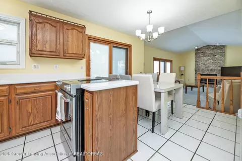 3934 E Sunwind Dr, Okemos, MI 48864 photo 4