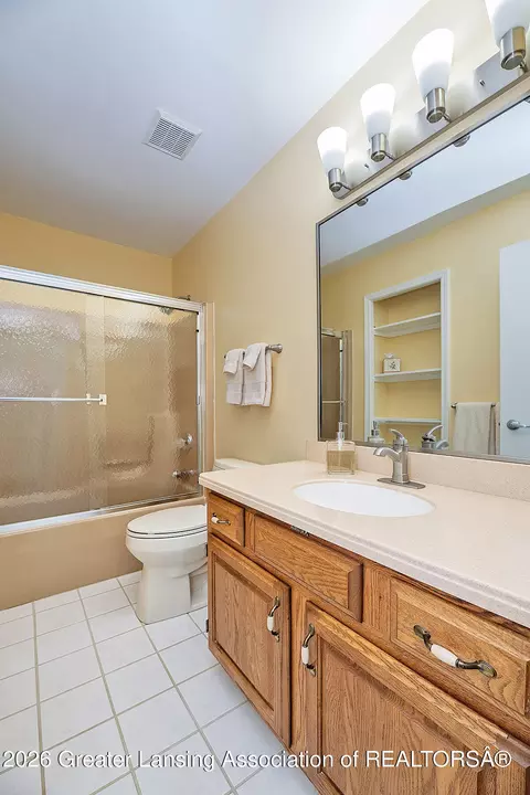 3934 E Sunwind Dr, Okemos, MI 48864 photo 19