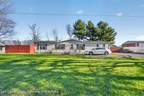 6312 Portland Rd, Saranac, MI 48881