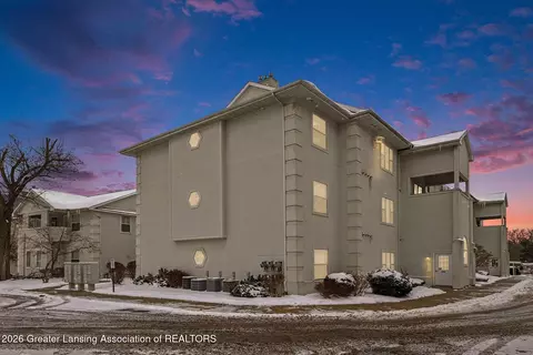 288 W Saginaw St #102, East Lansing, MI 48823