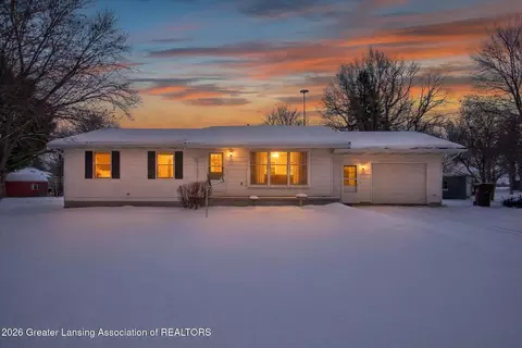 411 W Elba St, Perrinton, MI 48871