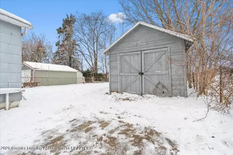 Exterior - 331 Douglas Ave, Lansing, MI 48906 photo 3 of 4