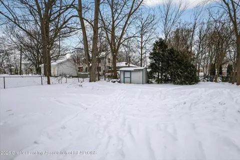 128 State St, Eaton Rapids, MI 48827 photo 36