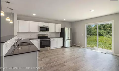 13865 Kaleidoscope Dr, Dewitt, MI 48820 photo 5