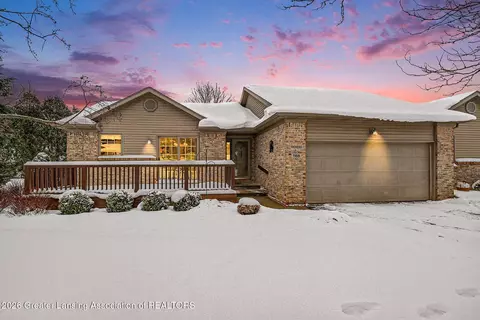 1168 Emerald Dr, Charlotte, MI 48813