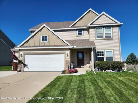 38 Lake Ridge Dr, Mason, MI 48854