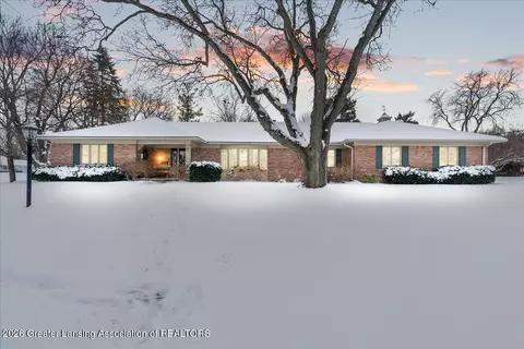 938 Applegate Ln, East Lansing, MI 48823