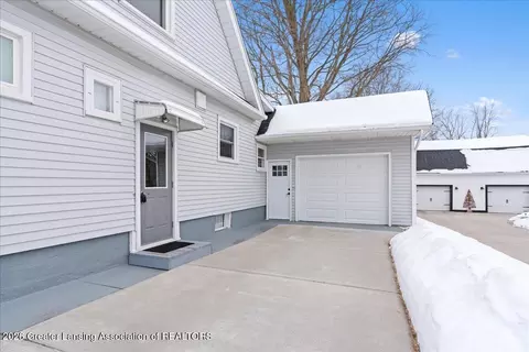 Other - 303 W Washington St, Dewitt, MI 48820 photo 4 of 16
